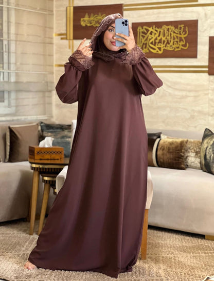 عباية مصممة بجودة عالية لتمنحكِ الراحة والأناقة في كل لحظة. مثالية للصلاة أو للخروج